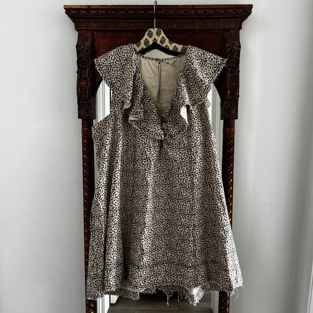Anthropologie Pilcro V-Neck Ruffle Denim Mini Dress 100% Cotton XL Frayed Hem